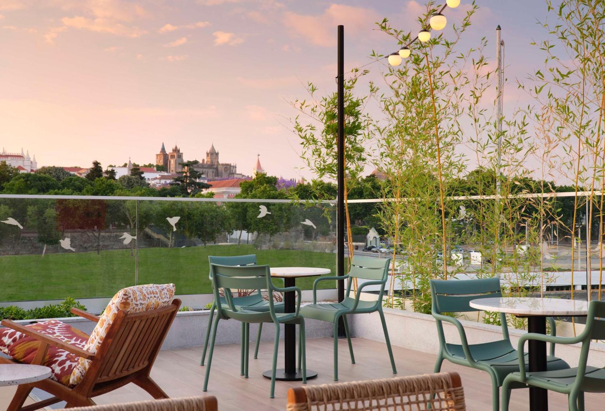 Hilton Garden Inn Évora Extérieur photo